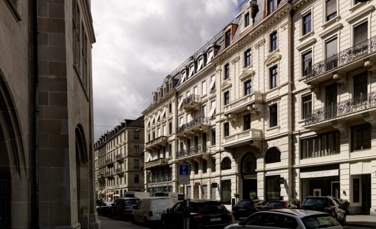 2 Mietwohnungen, 3 Büros, 1 Gastroeinheit – Zürich – Fraumünsterstrasse